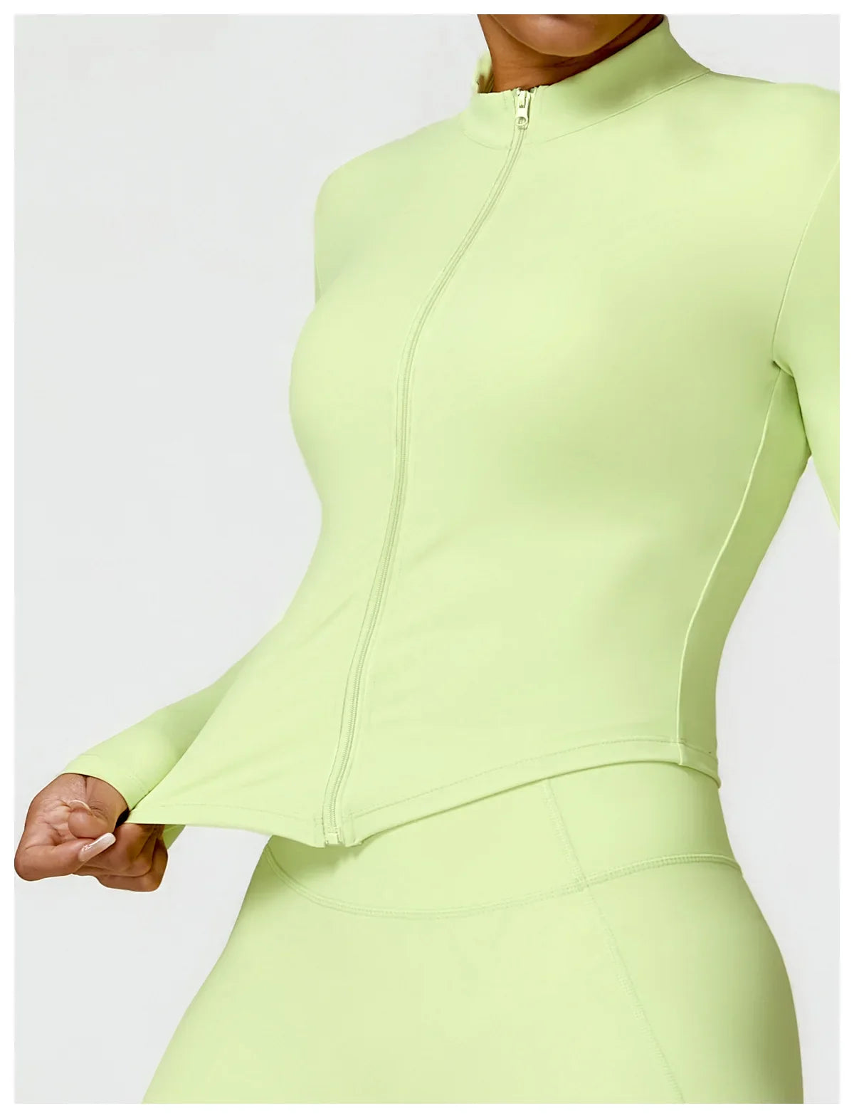 Chaqueta de mujer con cremallera completa y estilo deportivo