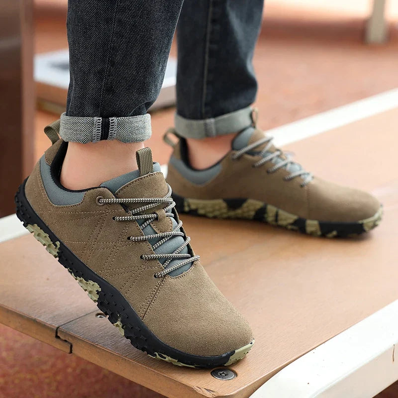 Wide footed large-sized men's suede hiking shoes anti slip leather outdoor sports shoes camping running jogging  men's loafers