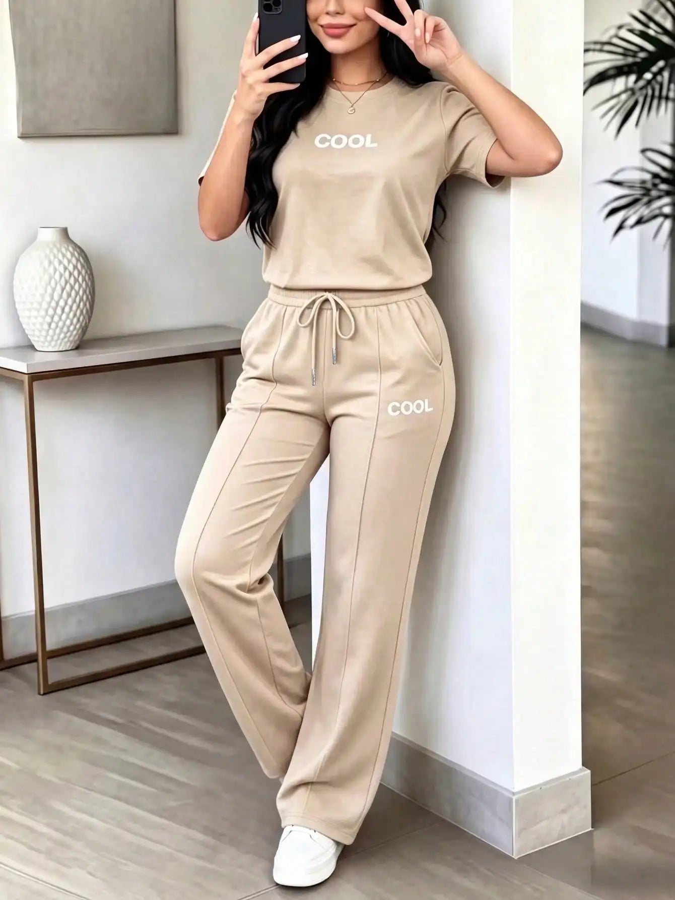 mer Women's New Style Set: Personalized Letter Print Round Neck Short Sleeve T-shirt with High-Waisted Drawstring Straight Pants Two-Piece Set