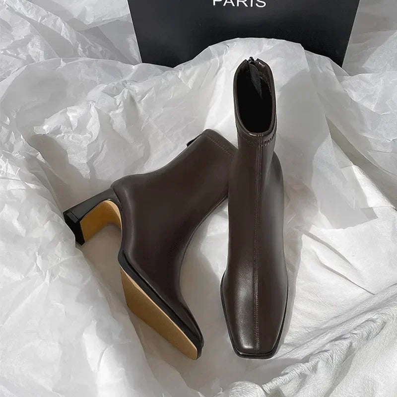 Cozy and Chic Women's Ankle Boots for Fall/Winter