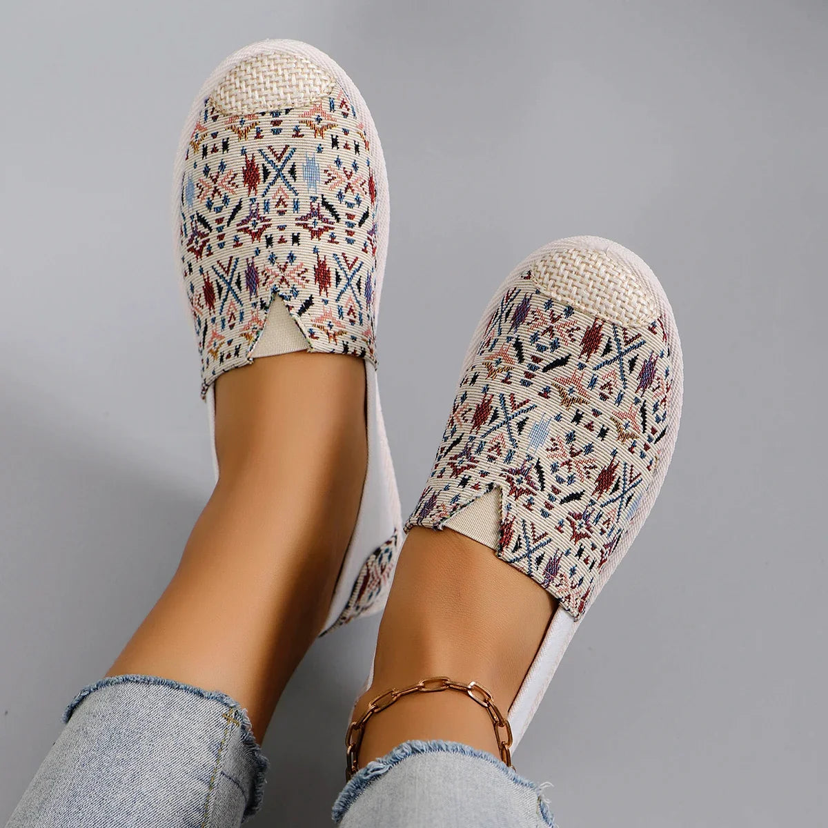 Spring new women's sports shoes, fashionable, breathable, lightweight, non-slip, wear-resistant, casual sports shoes, flat shoes
