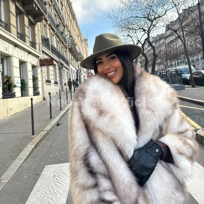 Neo Mint 2025 Winter Exclusive Striped Faux Fur Jacket Women Overcoat Brand Blogger Fashion Fluffy Fox Fur Collar Coat Outerwear