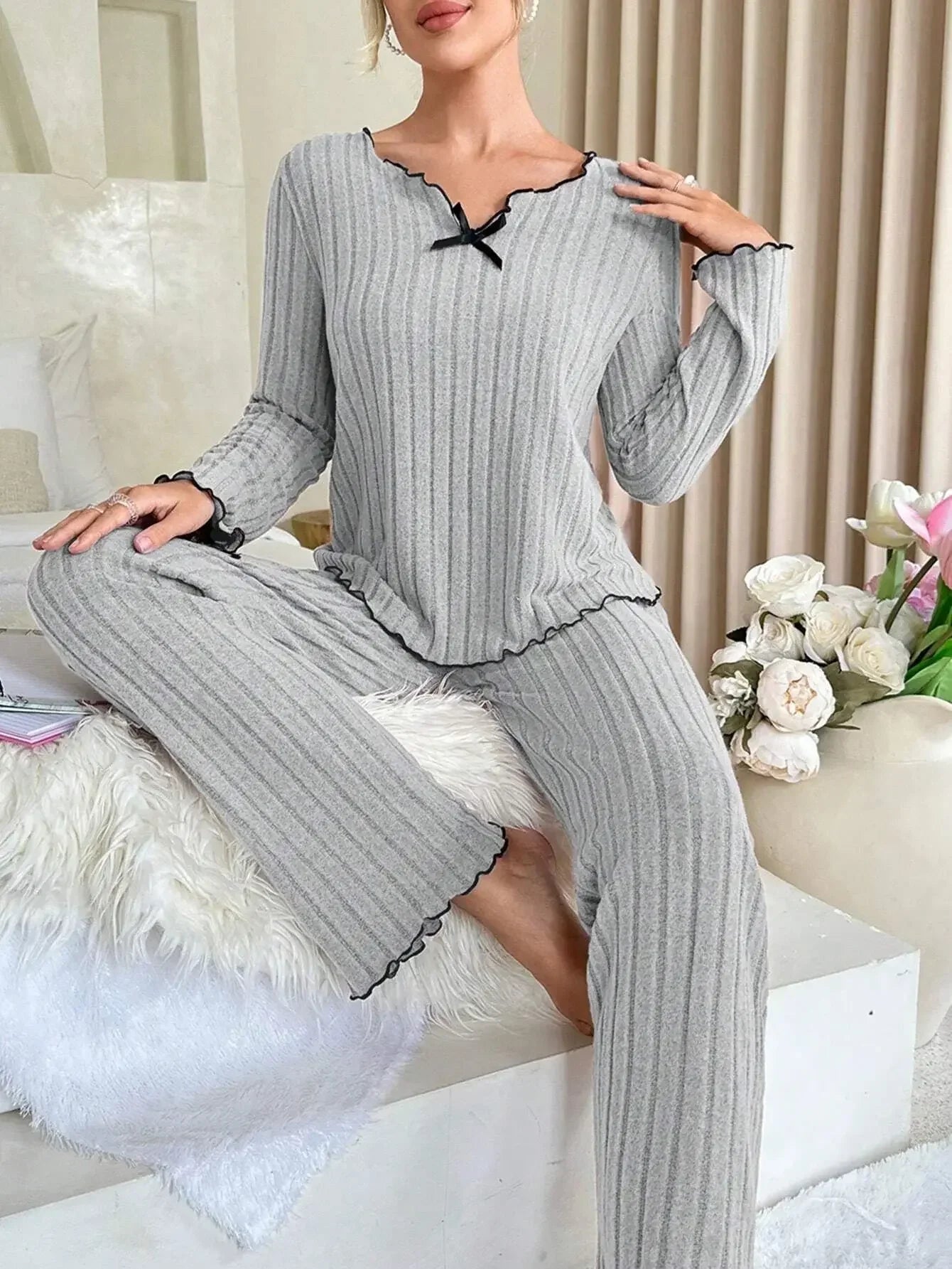 Autumn Winter Warm Flannel Pajamas Set Women Sleepwear Long Sleeve T-shirt Top and Trousers Casual Homewear Loungewear