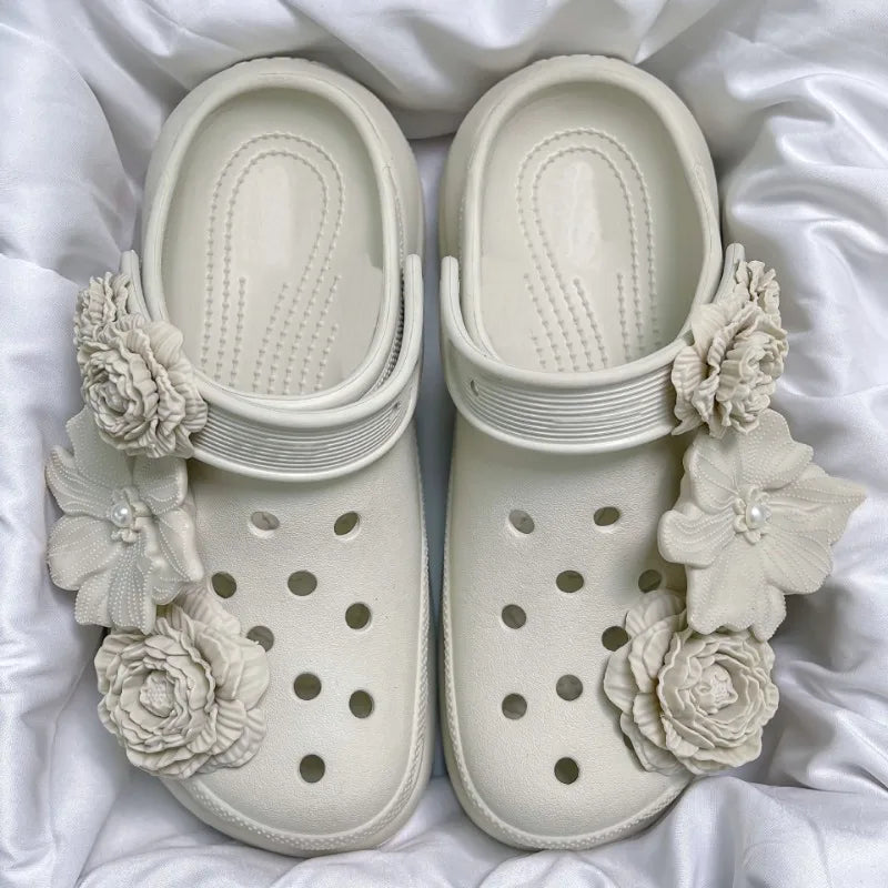 2025 Fashion Shoe Charms Set Accessories Hole Shoe Buckle DIY New Style Bouquet Bone White 3D Flower Shoes Decorations