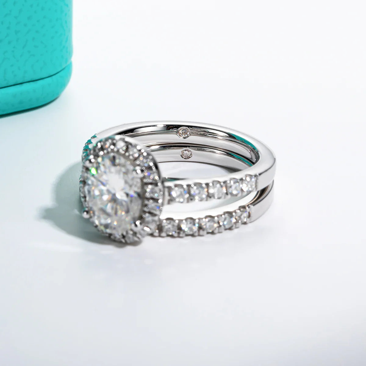 2 CT Oval Cut Moissanite Bridal Ring Set