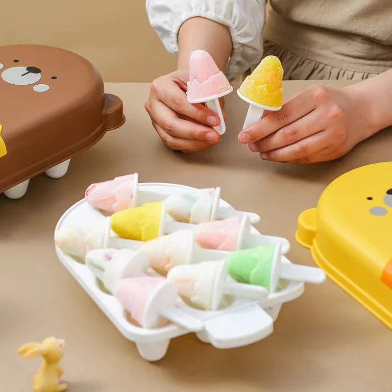 Molde para helado con forma de oso.