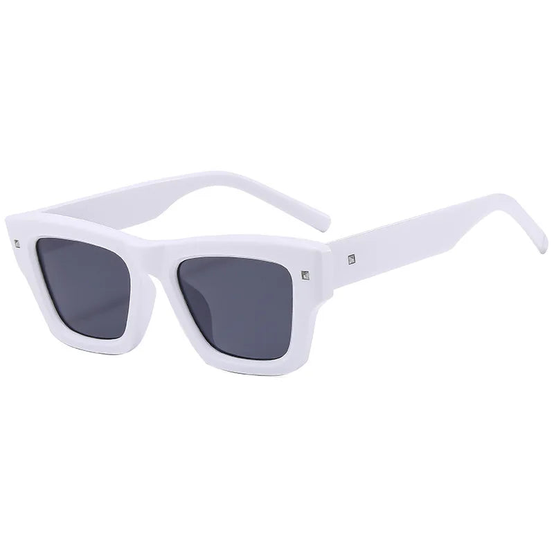 New Irregular Square Sunglasses Men Retro Trending Rivets Luxury Eyewear Shades UV400 Women Blue Sun Glasses Brand Oculus