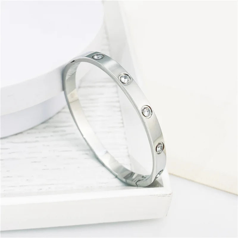 New Design Gold Color Zircon and Cross Nut Nail Bracelet Gold & Bangle