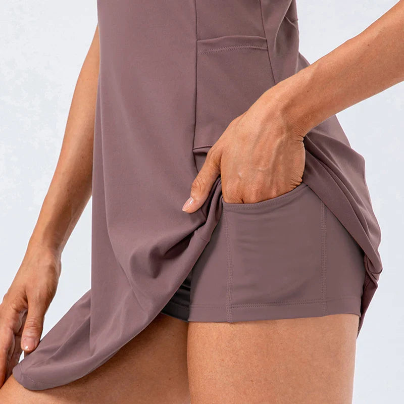 Vestido de tenis sin mangas para mujer con shorts separados