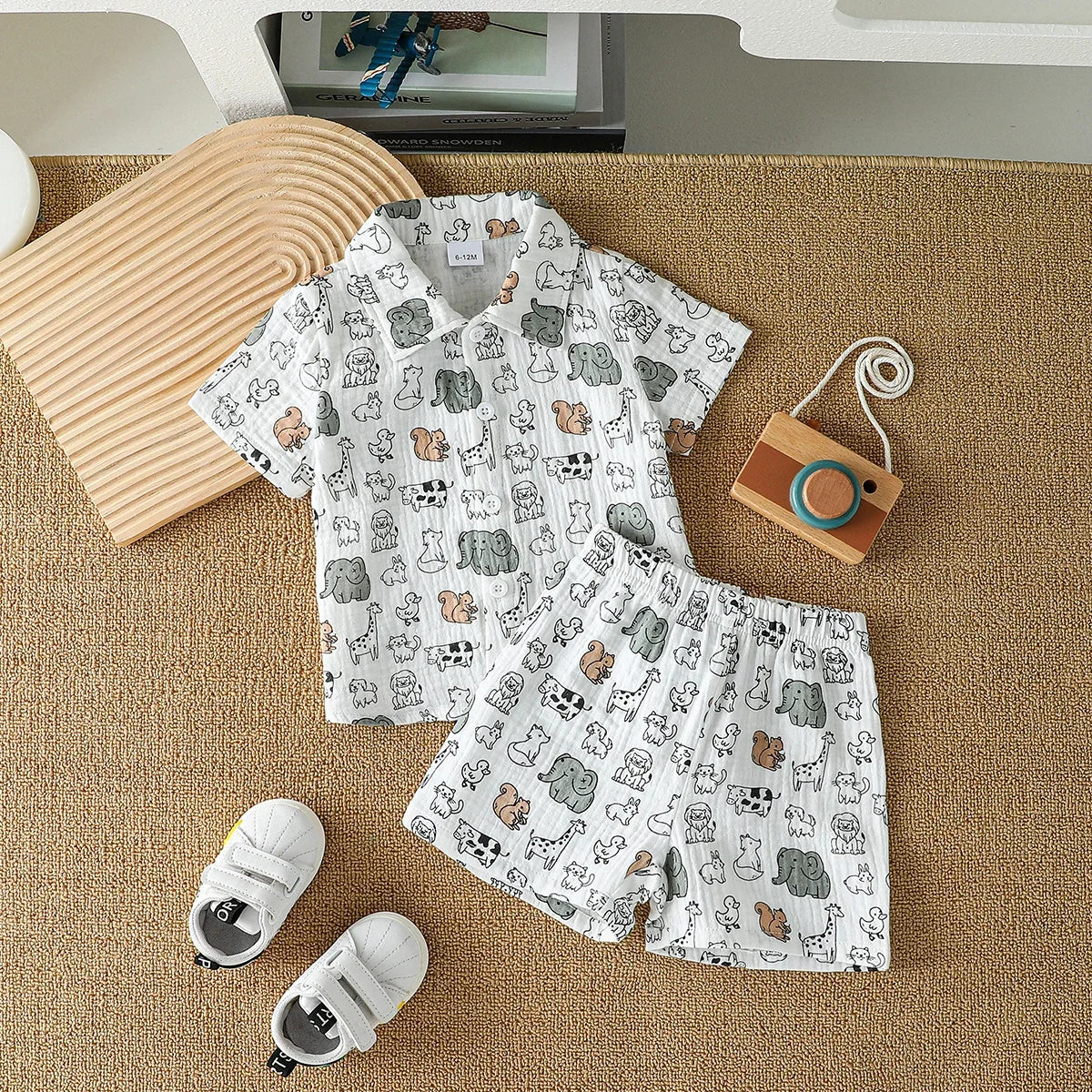 2025 New Summer Dinosaur Cartoon Printed Short-sleeved T-shirt and Shorts, Fashionable and Versatile Two-piece Set for Baby Boys