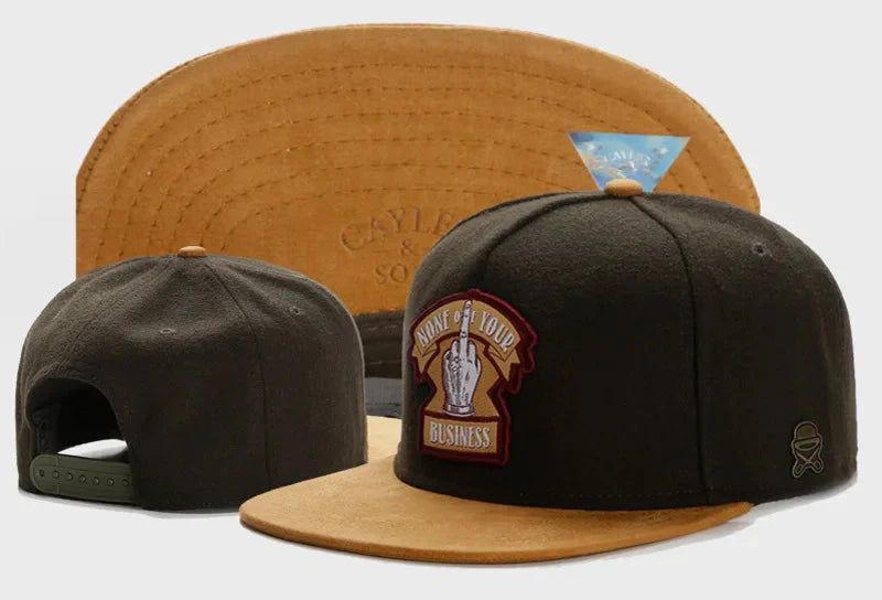 Gorra Ajustable de Béisbol con Visera Plana – Diseño Mano Calavera