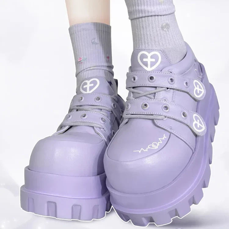 Zapatos Mary Jane con Plataforma y Corazones Cruzados