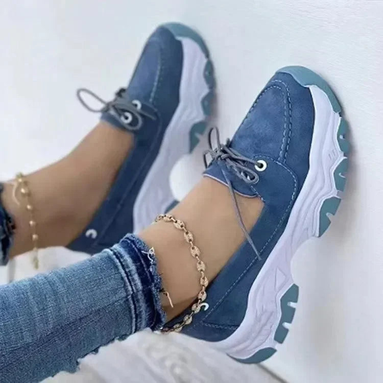 New Summer Red Women Sneakers Platform Breathable Vulcanized Shoes 2025 Lightweight Faux Suede Women Shoes Novelty Flat Sandals