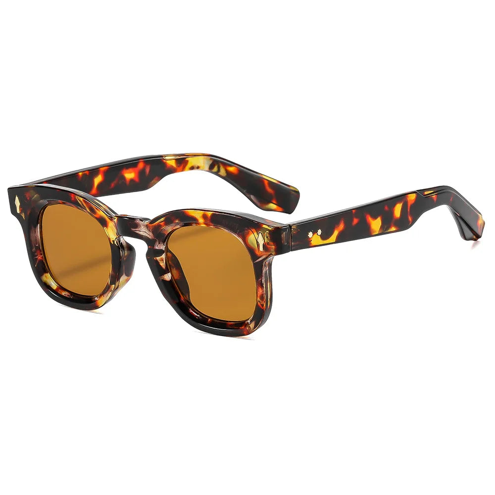 Ins Popular Women Square Sunglasses Men Vintage Rivets Punk Female GREEN Shades UV400 Fashion Male Sun Glasses