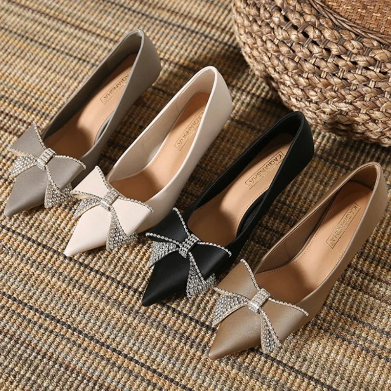 High Quality Satin Rhinestone Bowknot Design Kitten Heel Pumps Women Pointed Toe Elegant Party Shoes Luxury Wedding Bride Heels