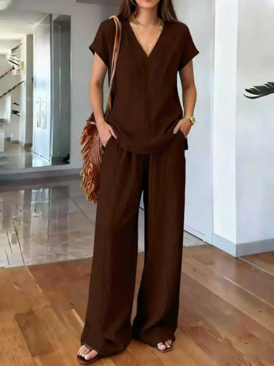 Loose Summer Trousers Set Solid Color Simple Daily Comfortable V-neck Short-sleeved Pullover Top Wide-leg Trousers Two-piece Set