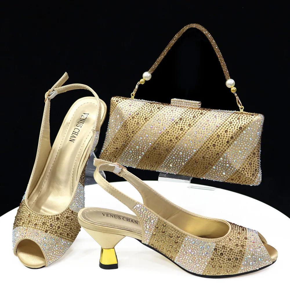 Conjunto a juego de zapatos y bolso nuevos HTY1-22