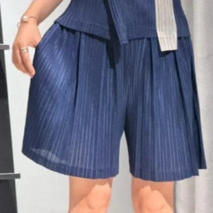 Miyake Pleated T-Shirt New Sleeveless Color-Block Camisole Women's Lightweight Draped Top with Matching Shorts and Capri Pants