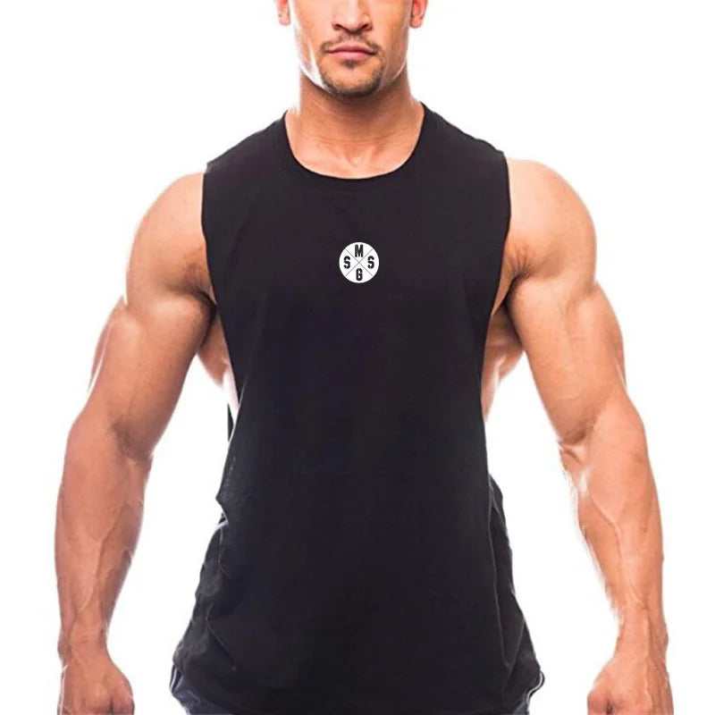 Camiseta sin mangas de fitness de corte bajo para hombres musculosos