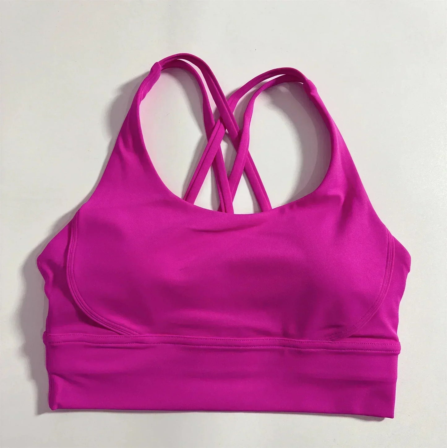 Sujetador deportivo para mujer de color liso, de punto cruzado, suave y de alta resistencia, top ajustado para entrenamiento completo, gimnasio, yoga, ropa interior con almohadillas para el pecho