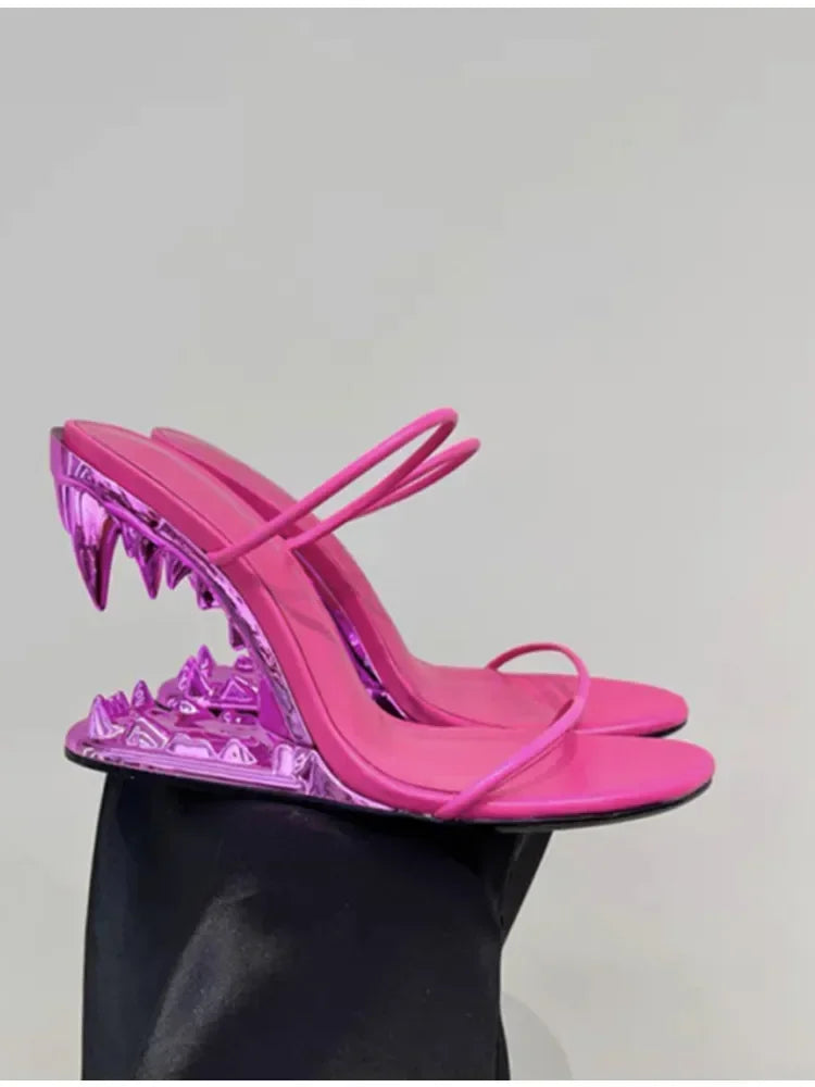 2026 Summer New Metal Tiger Teeth Single Shoes, High Heels, Fashion Show, Women's Wear, Size 44 Women's Sandals