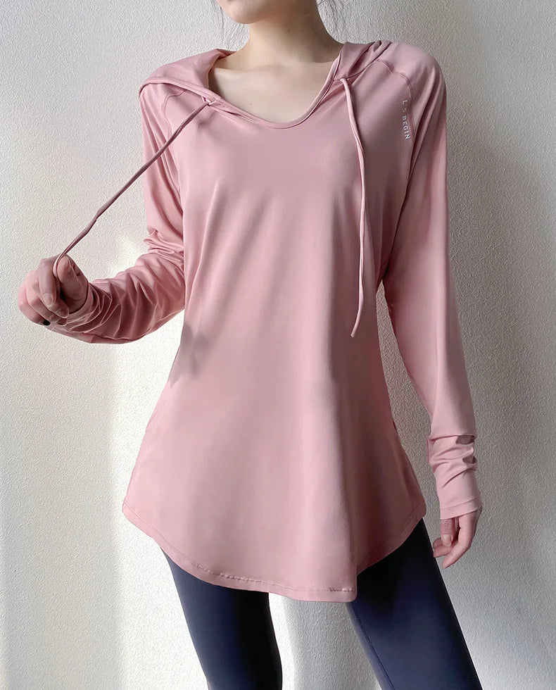 Camiseta con capucha AirFlow para yoga y running de mujer