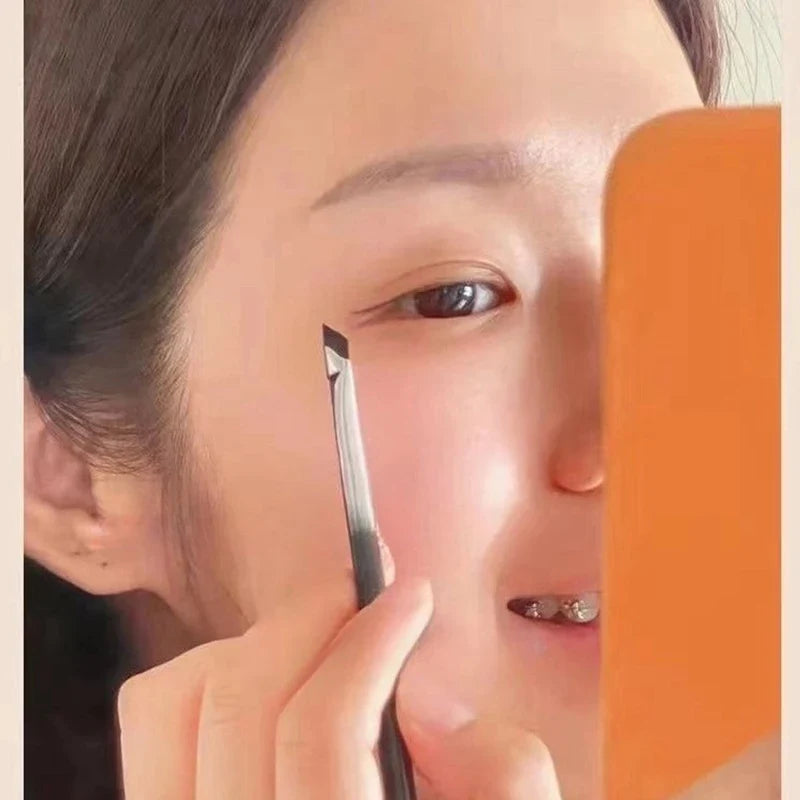 Upgrade Blade Eyeliner Brush Ultra Thin Fine Angle Flat Eyebrow Brush Under The Eyes Place Makeup Brush Precise Detail Brush