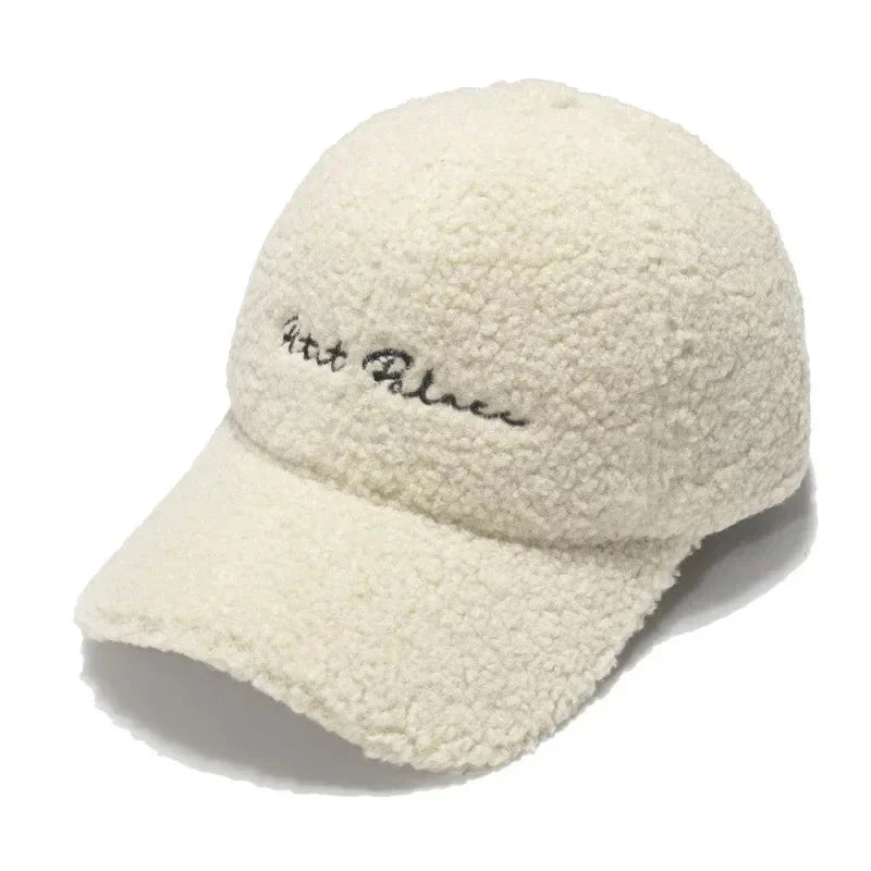 Gorra de béisbol de lana de cordero — Gorro de invierno de felpa estilo coreano para mujer