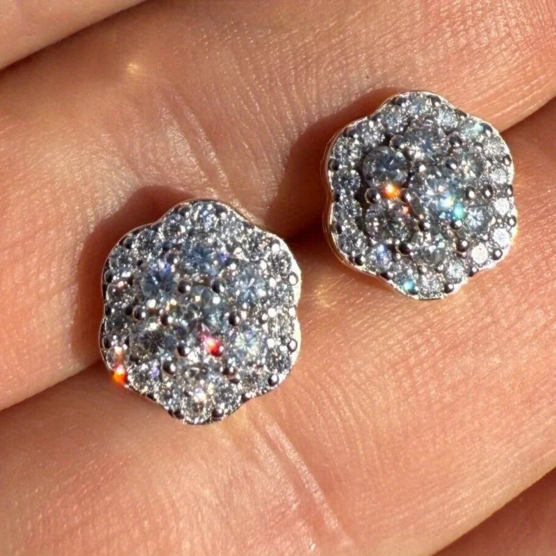 Delicate stud earrings for men and women Square accessories suitable for wedding parties go with everything