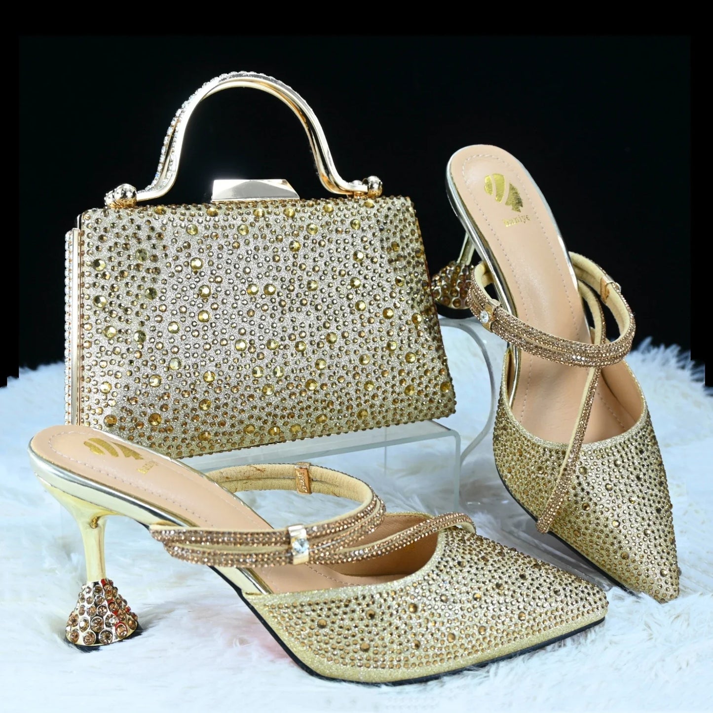 Set italiano de zapatos y bolso Nuevo HGH1-16