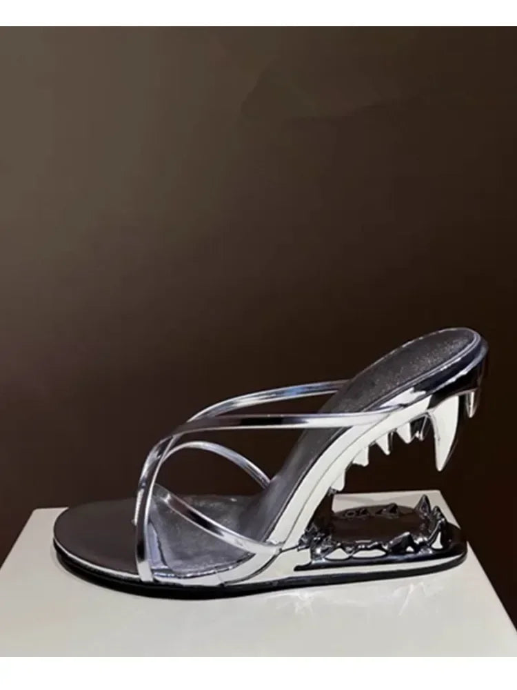 2026 Summer New Metal Tiger Teeth Single Shoes, High Heels, Fashion Show, Women's Wear, Size 44 Women's Sandals