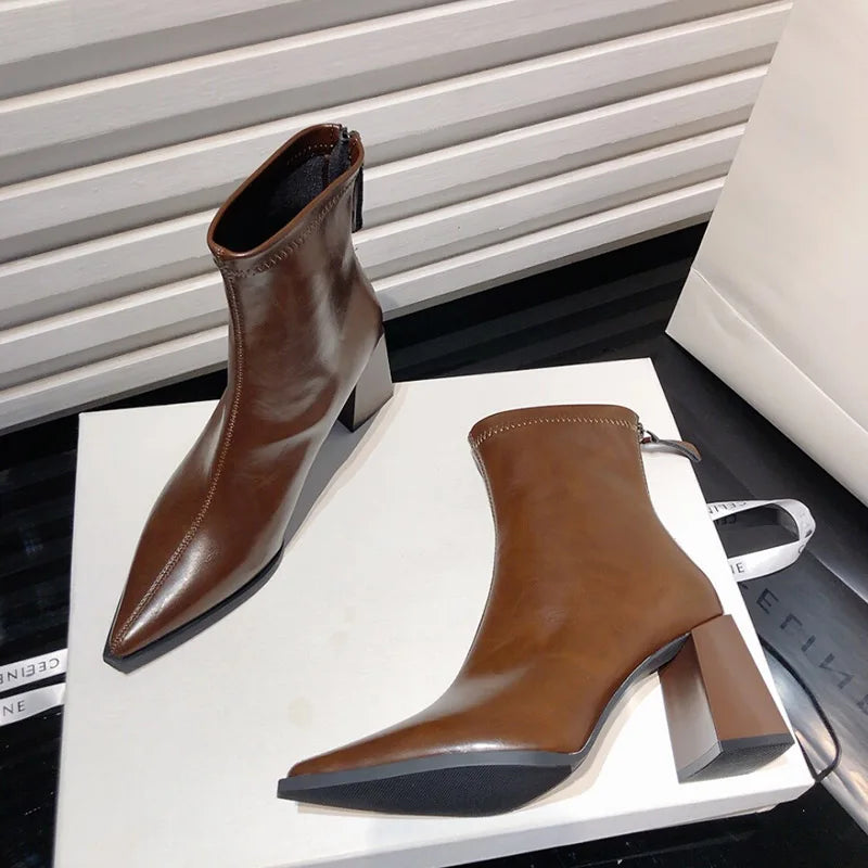 Stylish and Comfortable: Pointed Toe Ankle Boots