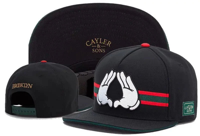 Gorra Ajustable de Béisbol con Visera Plana – Diseño Mano Calavera
