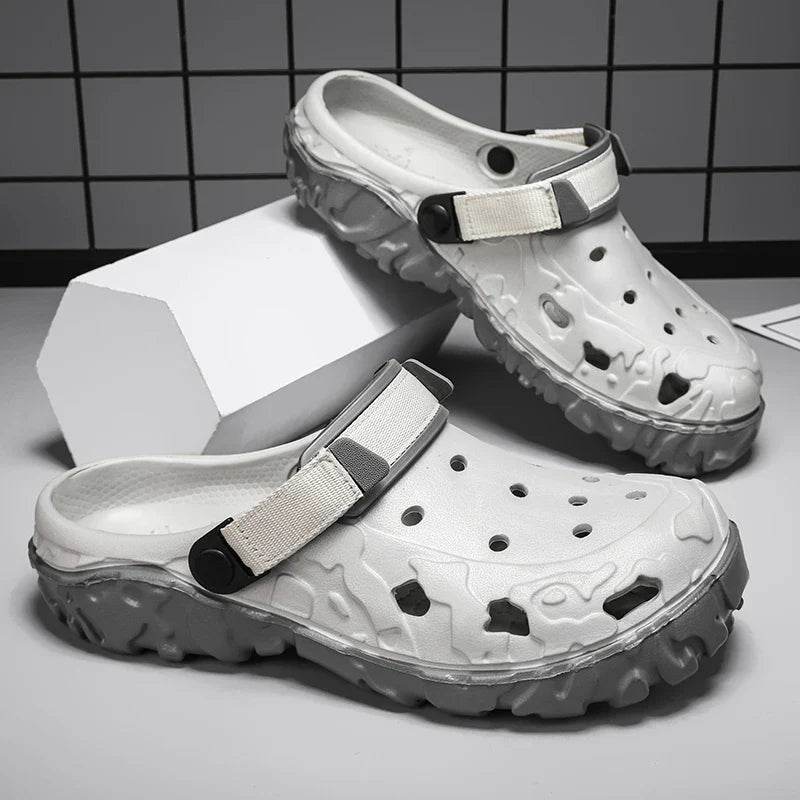 2025 Sandals for Men Black Red Breathable Home Slippers Outdoor Fashion Garden Shoes Clogs Couple Beach Shoes Women Sandals