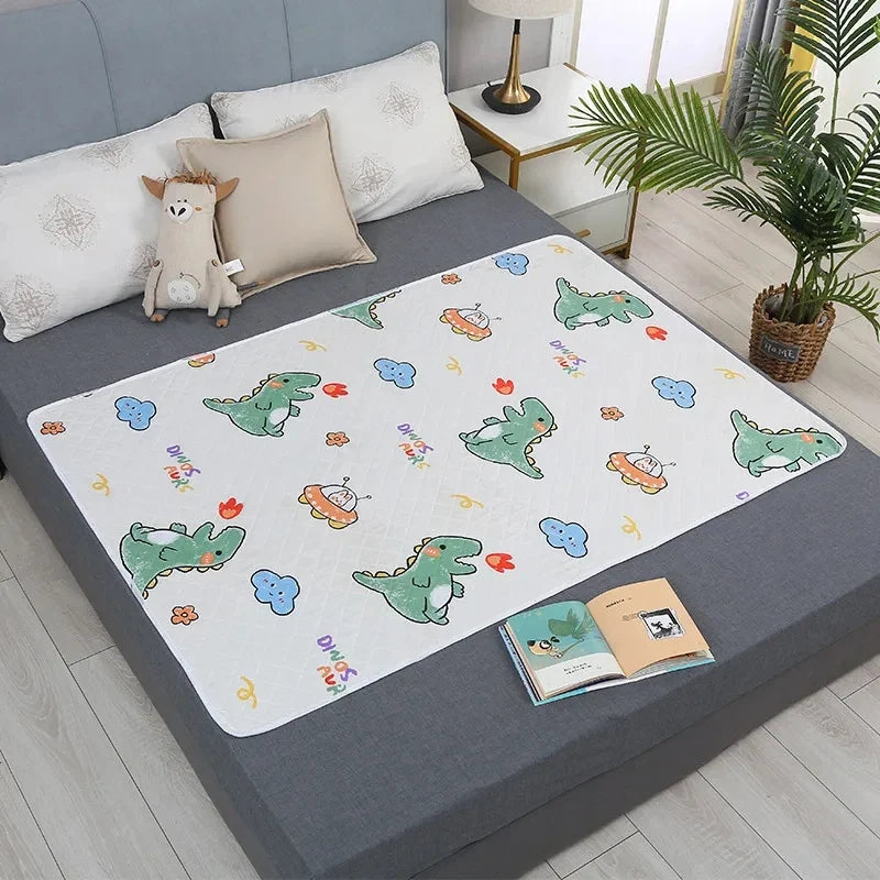 HOMEFISH Washable Mattress Urine Mat for Baby Toddlers Cute Cartoon Bed Protector Diaper Bedding Urine Pads Cloth Breathable