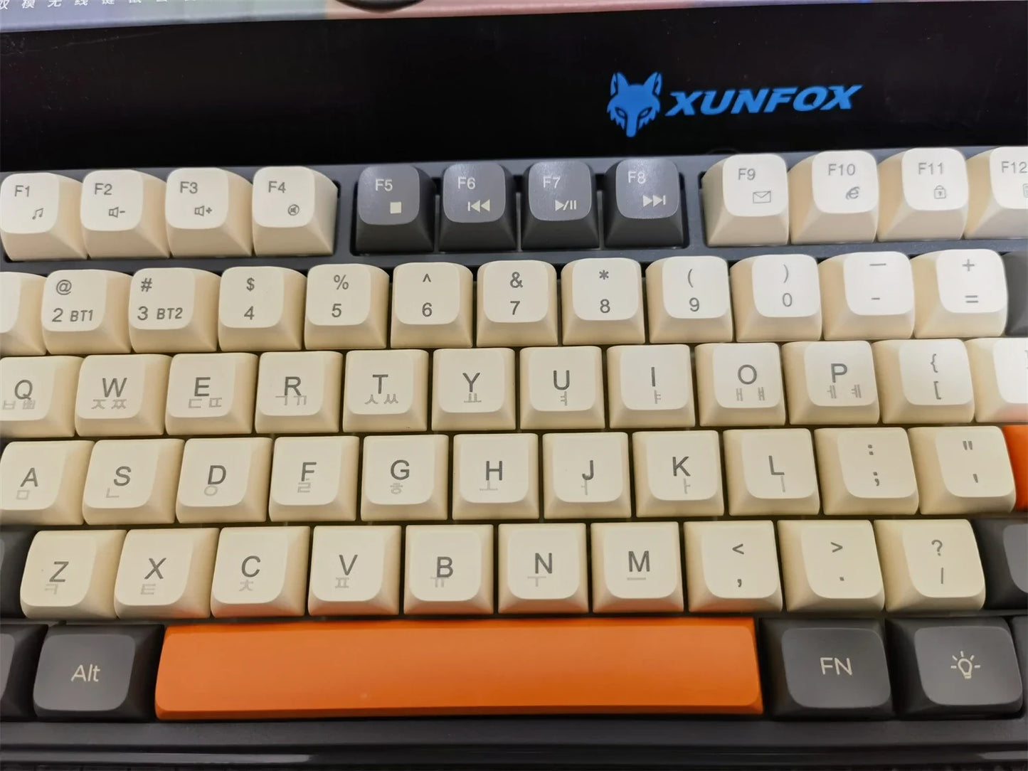 Wireless Keyboard 80 Key 80% Layout Spanish Russian Arabic Korean Keyboard Mouse Set Bluetooth 2.4G 2000mAh Type C K92 Backlight