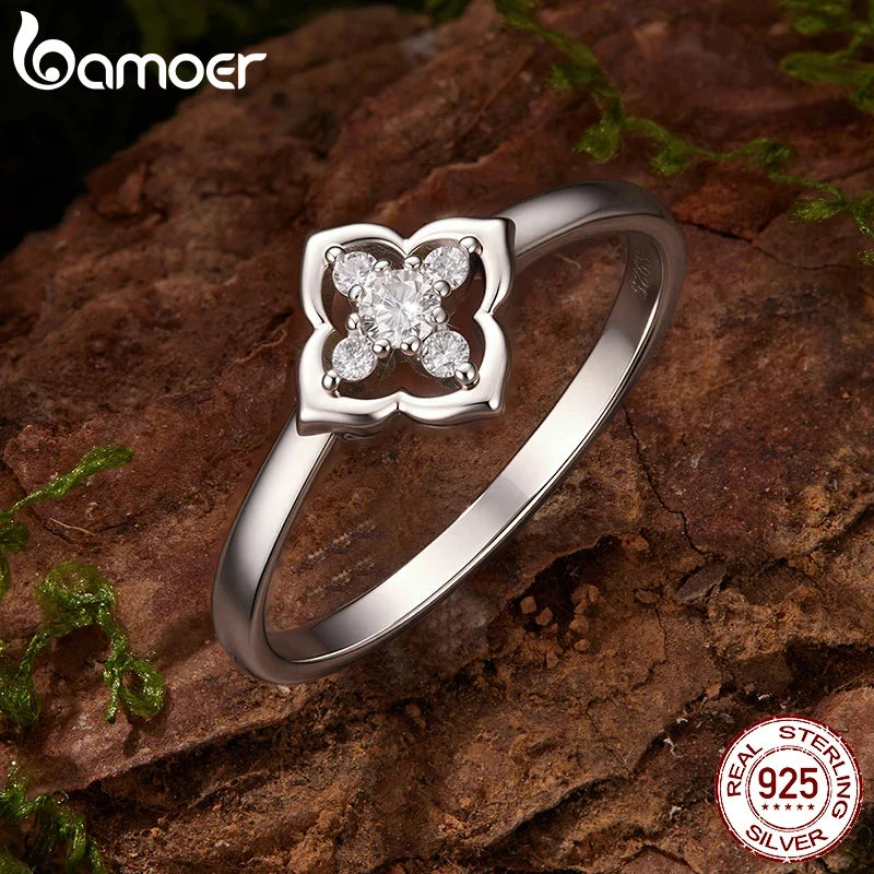 Bamoer Moissanite Four-Leaf Clover Ring Lucky 925 Sterling Silver D