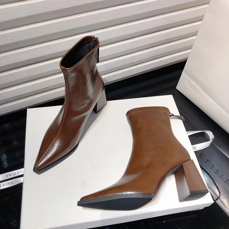 Stylish and Comfortable: Pointed Toe Ankle Boots
