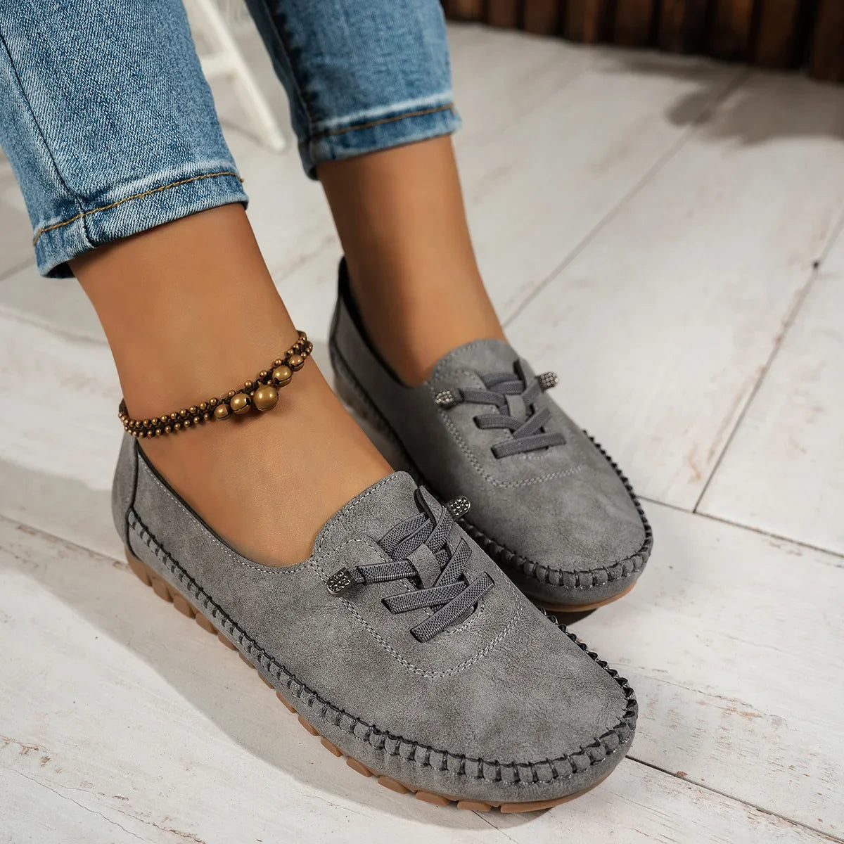 Women's Loafers Fashion Lace Up Comfortable Round Toe Soft Sole Flats Daily Walking Lightweight Versatile Slip on Casual Shoes