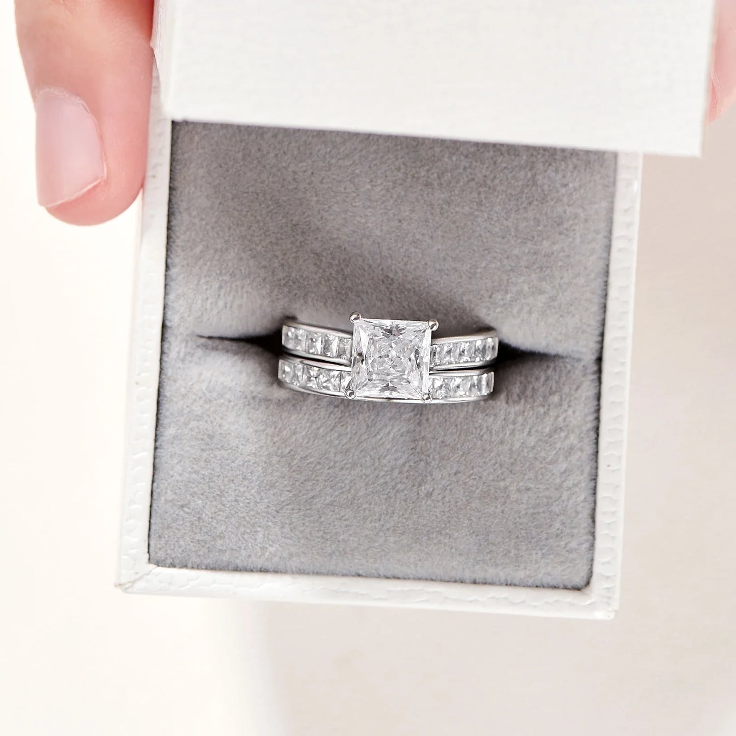 Newshe 2 Pcs GRA Certified Moissanite Princess Cut Wedding Rings Set for Women 925 Sterling Silver Engagement Ring Jewelry