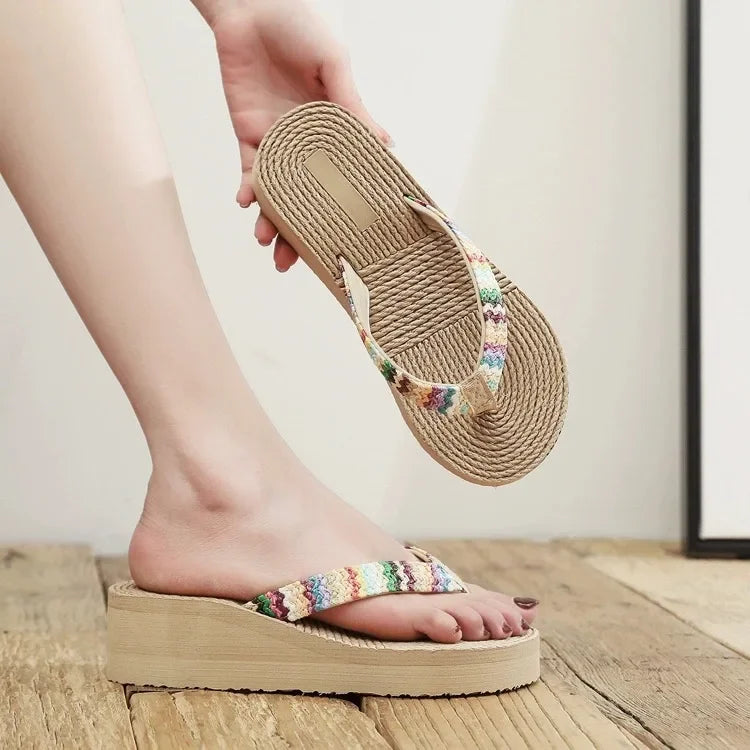 2026 Summer Hot Sale Women's Fashionable Raffia College-Style Vacation Beach Flat Flip-Flops Plus Szie 42
