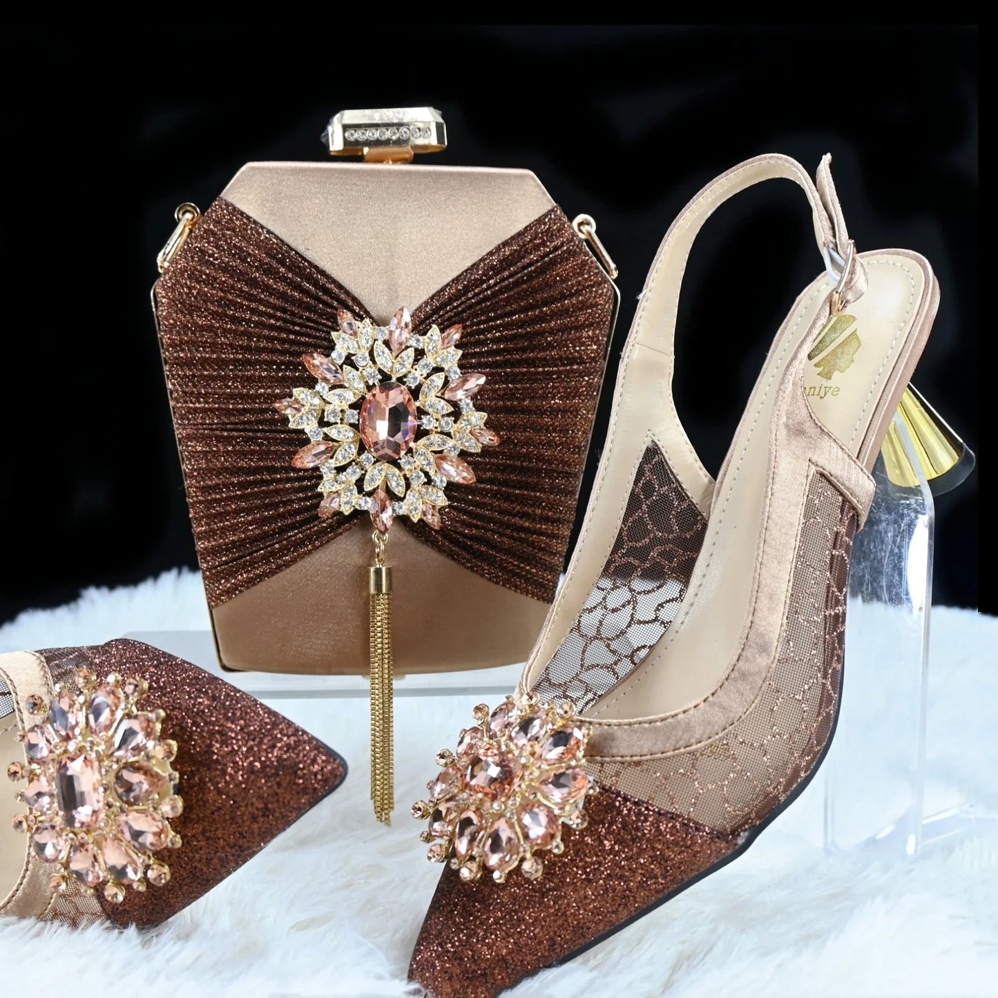 Conjunto de Zapatos y Bolsos de Mujer de Estilo Africano de Alta Calidad HGH1-14