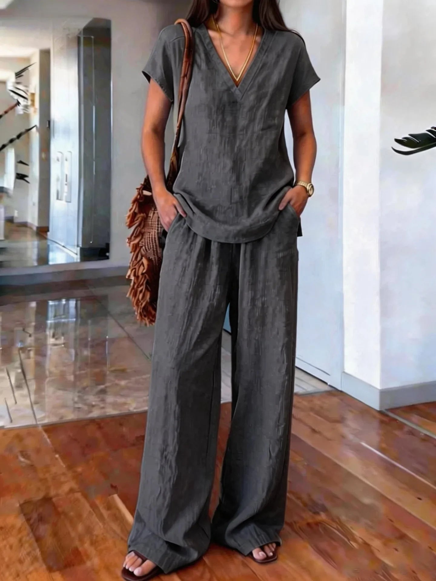 Loose Summer Trousers Set Solid Color Simple Daily Comfortable V-neck Short-sleeved Pullover Top Wide-leg Trousers Two-piece Set