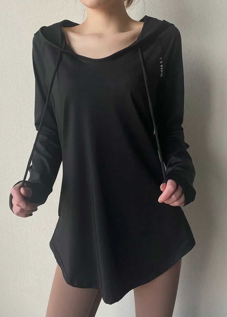 Camiseta con capucha AirFlow para yoga y running de mujer