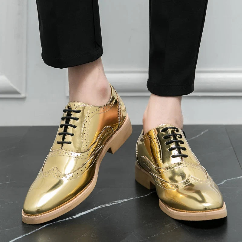 Hot Selling Luxury Gold Men's Business Dress Shoes in Europe America Glossy Brogue Shoes Men's Split Leather Shoes Free Delivery