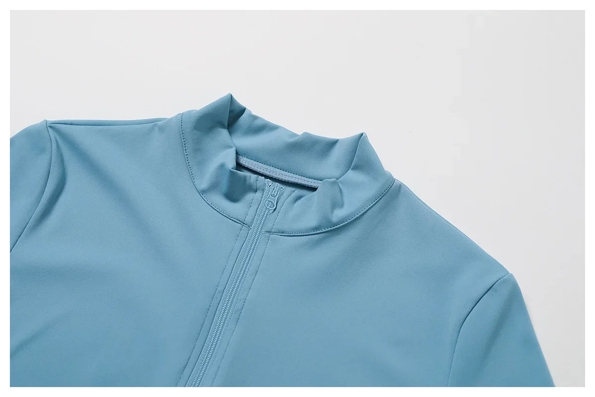 Chaqueta de mujer con cremallera completa y estilo deportivo