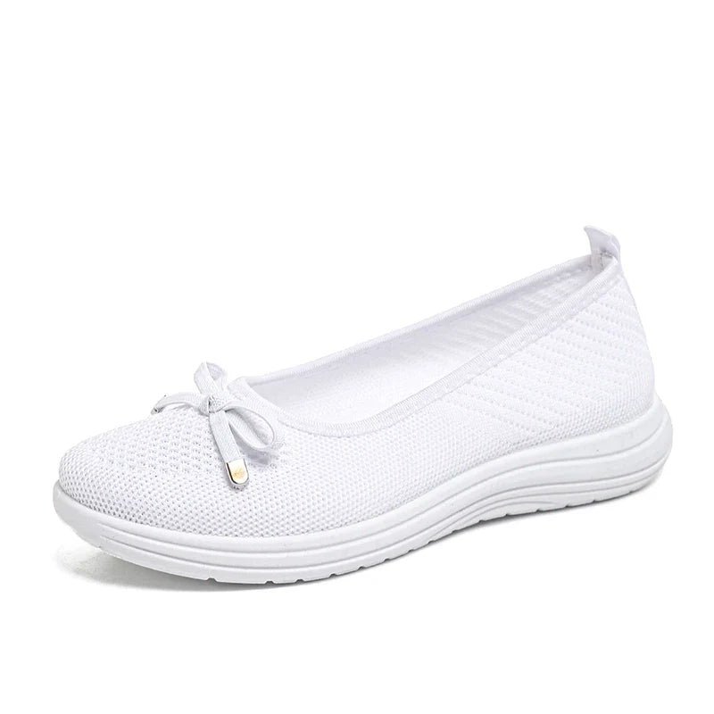 Women's Breathable Mesh Flat Shoes, Decorated with a Bow, Are Lightweight and Comfortable, Perfect for Mom Shoes.