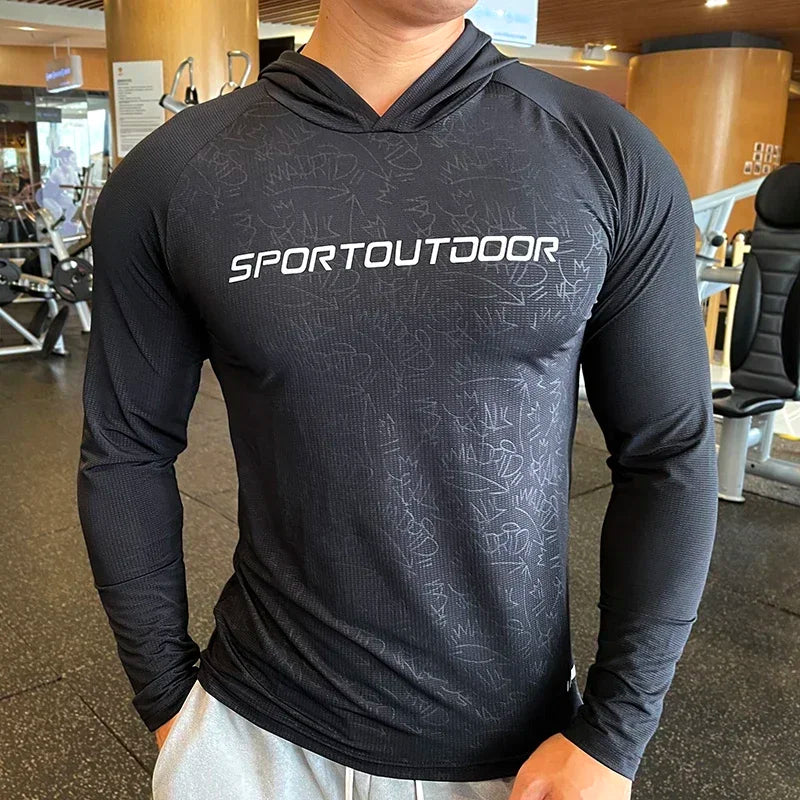 Camiseta de gimnasio con capucha FlexFit - Manga larga