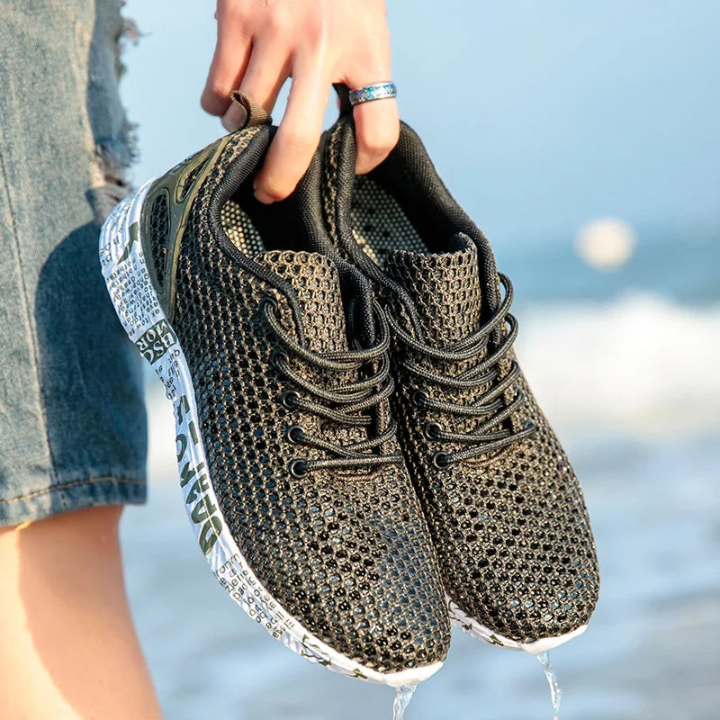 Summer Lightweight Flat Sports Shoes for Men's Outdoor New Style Mesh Casual Men's Shoes Breathable Upstream Shoes Large Size