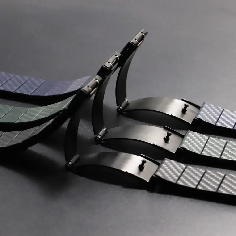 Google Pixel Watch 5, 4 & 3 41mm Carbon Fiber Pattern Link Band